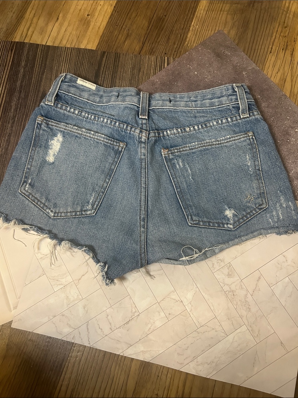 Women's Distressed Denim Shorts - Light Blue 26 - Picture 2 of 4